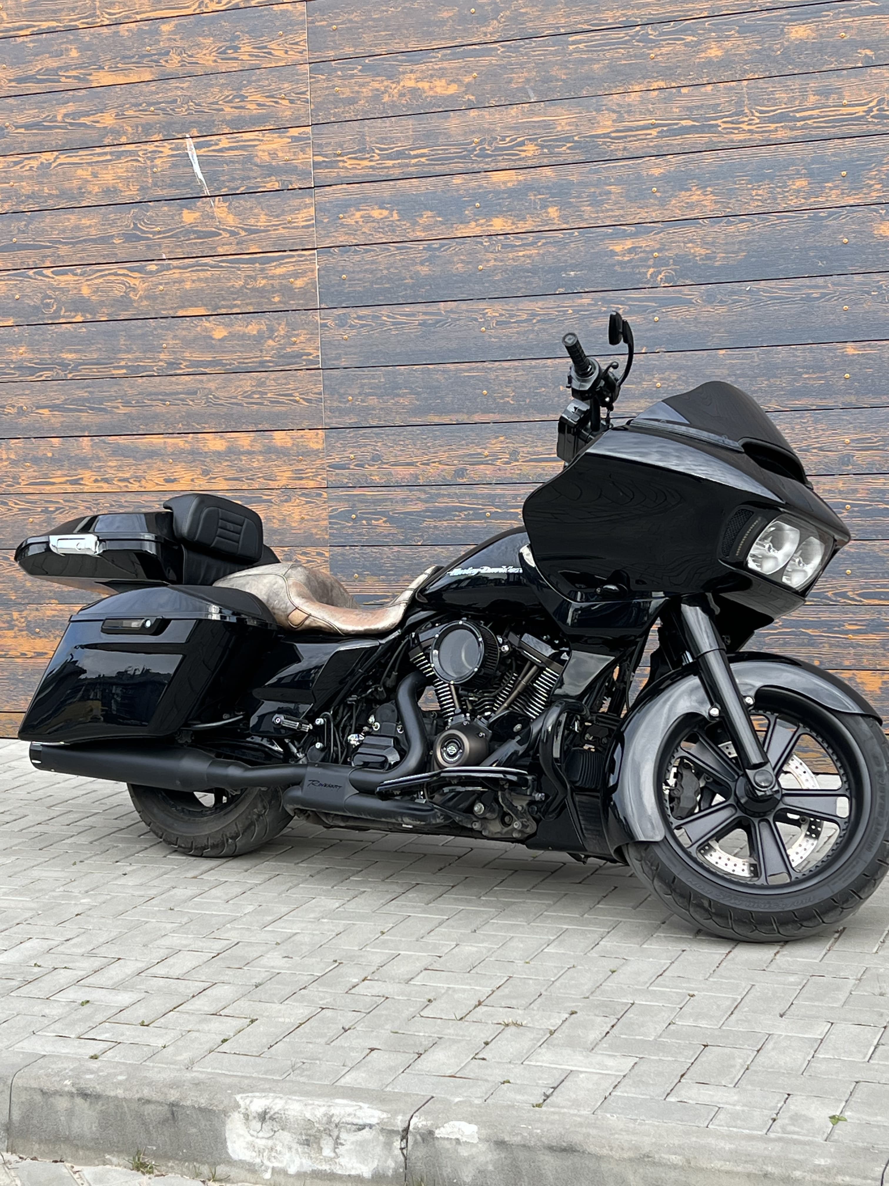 Harley-Davidson Road Glide — Кастом из американского ателье